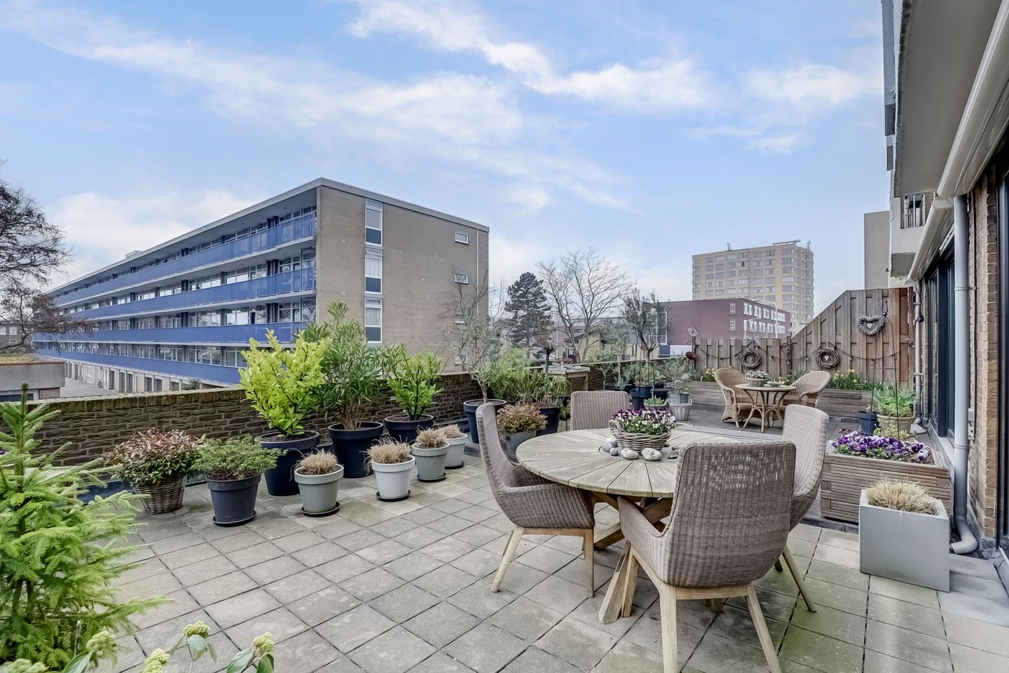 Photo 14 of Loosduinse Hoofdplein 211