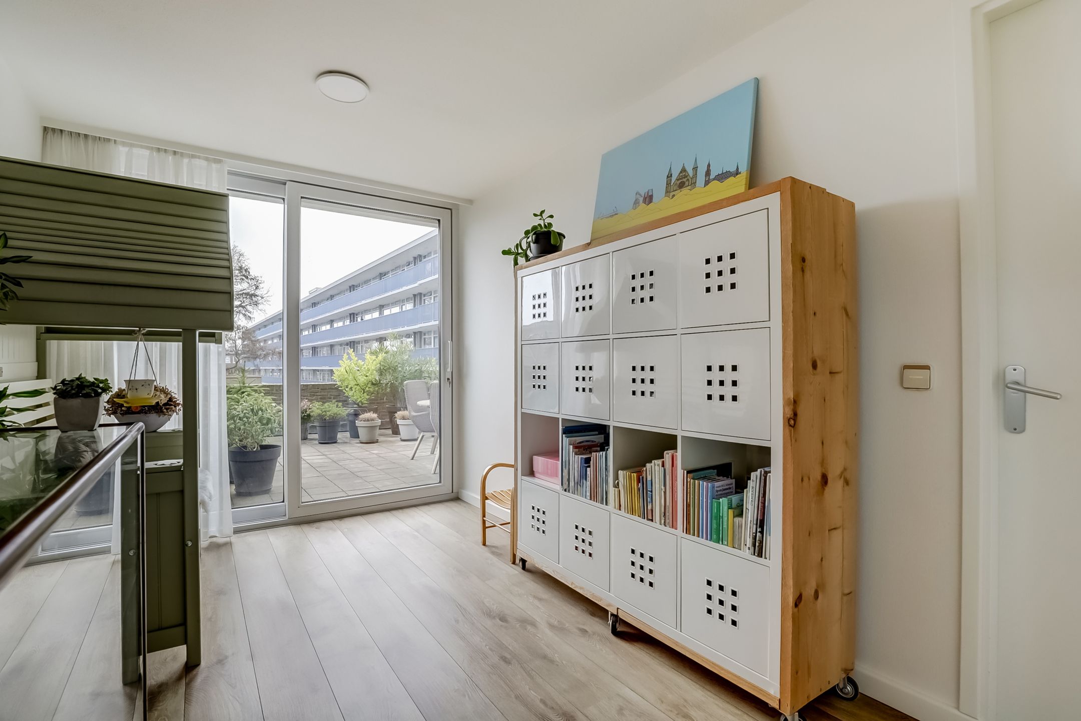 Photo 21 of Loosduinse Hoofdplein 211