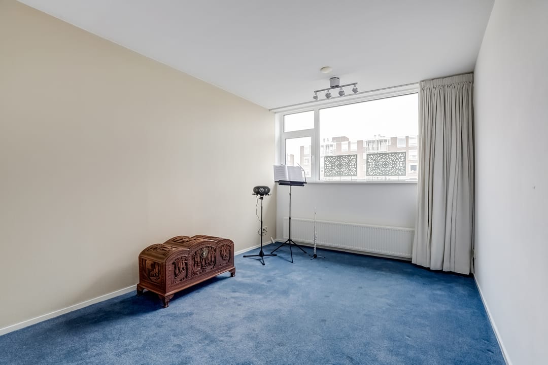 Photo 23 of Loosduinse Hoofdplein 211