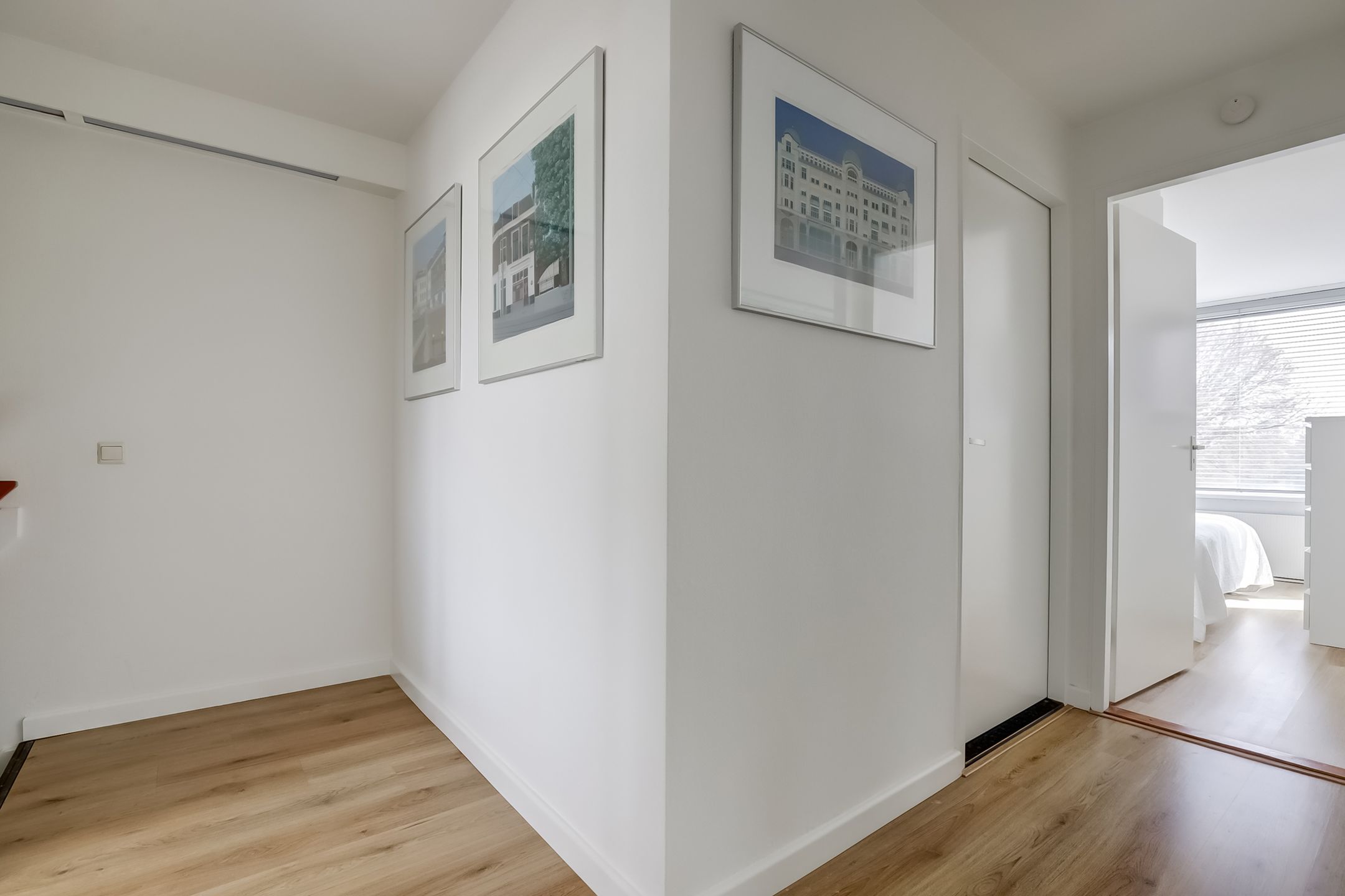 Photo 30 of Loosduinse Hoofdplein 211