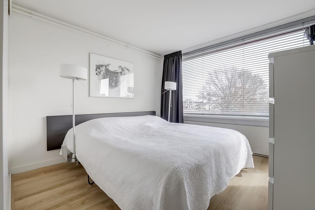 Photo 31 of Loosduinse Hoofdplein 211