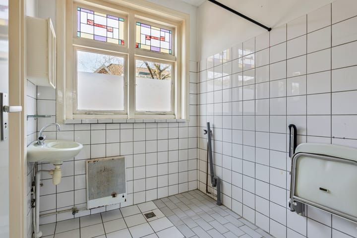 Foto 15 van Riouwstraat 68