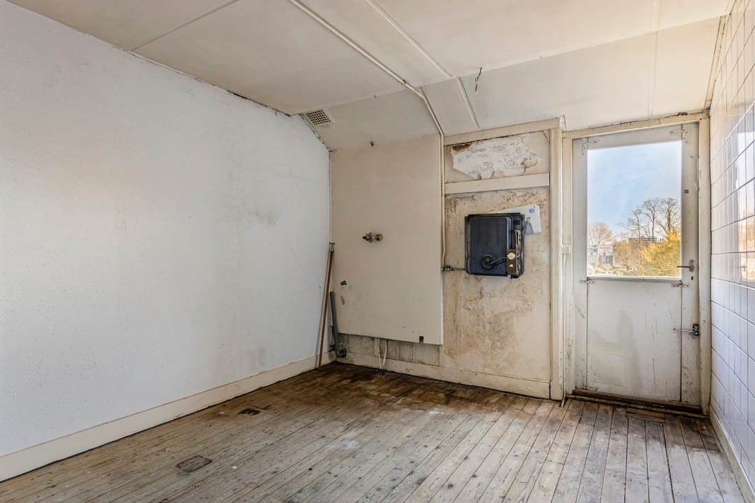 Photo 22 of Riouwstraat 68