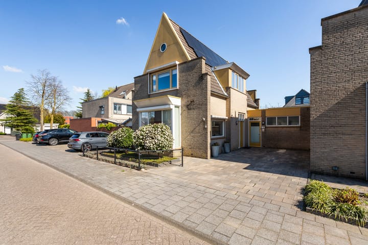 Photo 5 of Annie M.G. Schmidtstraat 1