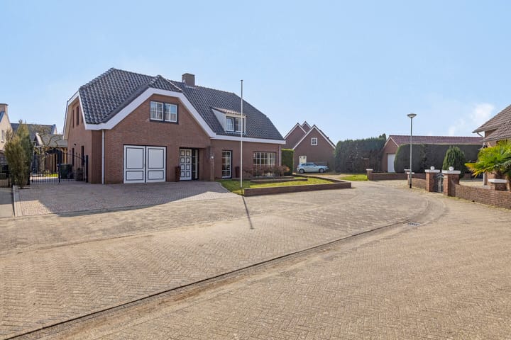 Photo 42 of Thoorderstraat 17