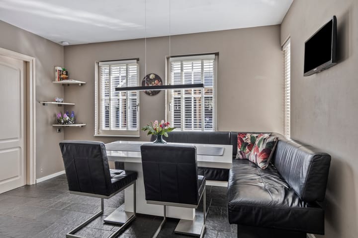 Photo 18 of Thoorderstraat 17