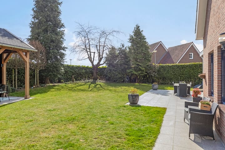 Photo 35 of Thoorderstraat 17