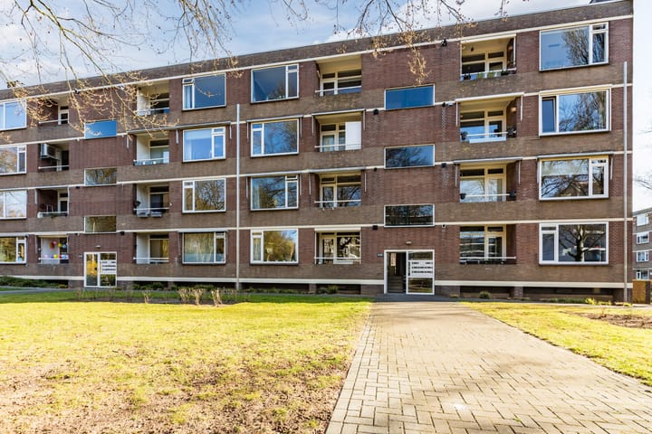 Foto 25 van Rentmeesterlaan 16