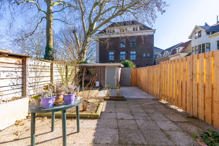 Foto 16 van Wolvenplein 20