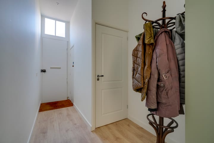 Foto 5 van Wolvenplein 20