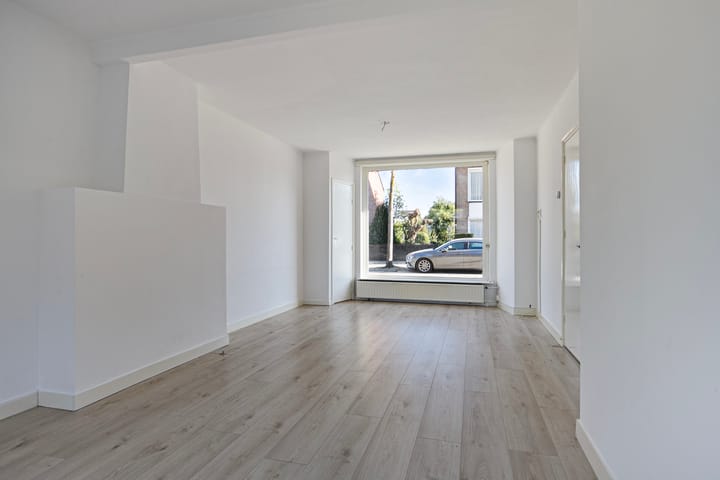 Foto 3 van Esdoornlaan 10