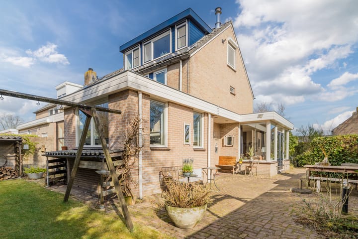 Foto 1 van Wilhelmina van Pruisenlaan 14