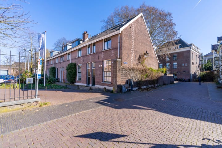 Foto 41 van Wolvenplein 20