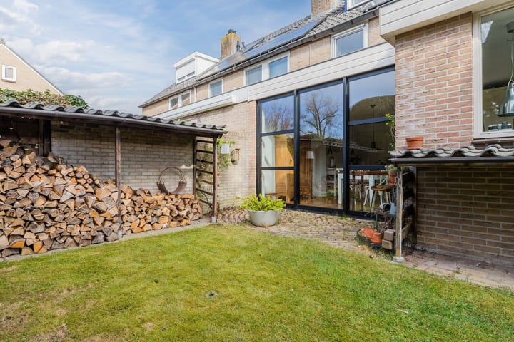 Foto 36 van Wilhelmina van Pruisenlaan 14