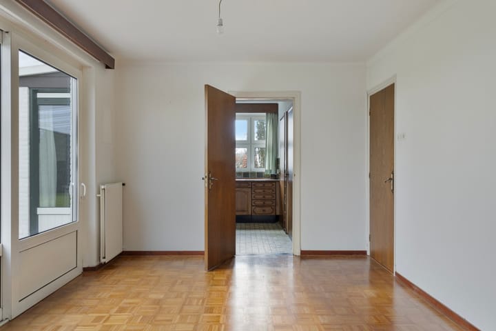 Foto 10 van Burg. Van Houtstraat 45