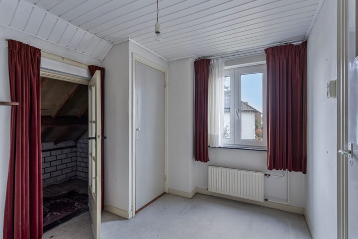 Foto 20 van Burg. Van Houtstraat 45