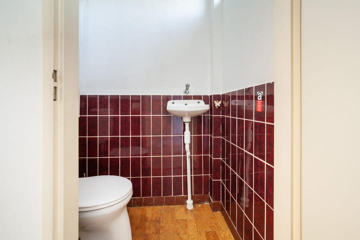 Photo 10 of Malvert 2714