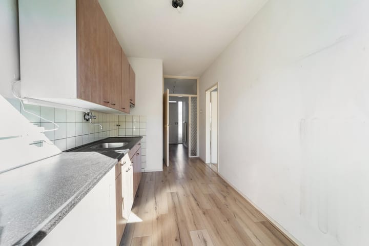 Photo 15 of Malvert 2714