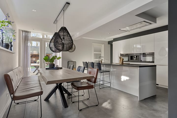 Photo 12 of Kamperfoeliestraat 10