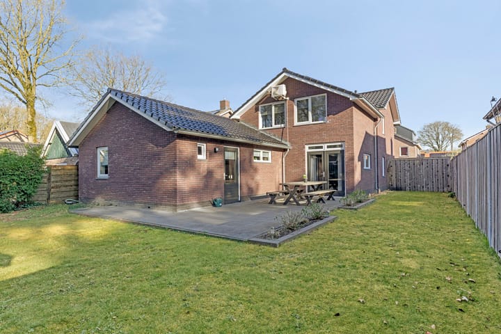 Photo 29 of Kamperfoeliestraat 10