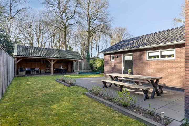 Photo 30 of Kamperfoeliestraat 10