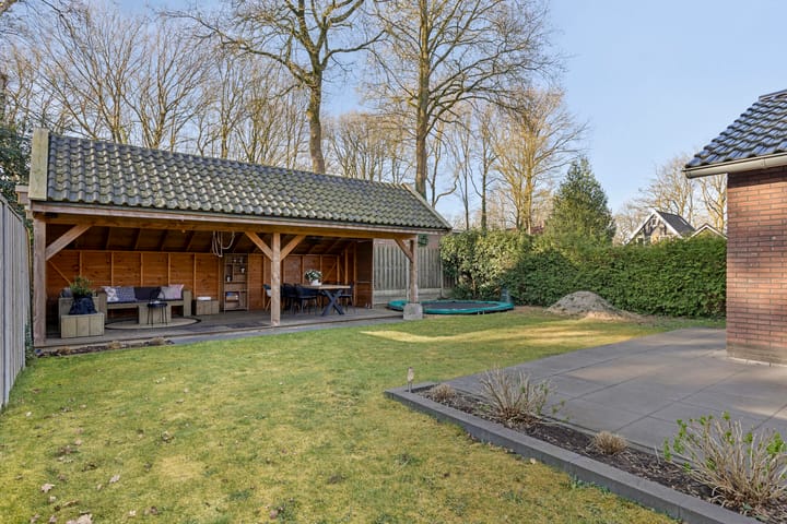 Photo 31 of Kamperfoeliestraat 10