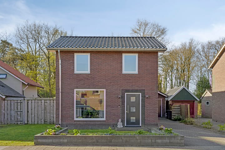 Photo 35 of Kamperfoeliestraat 10