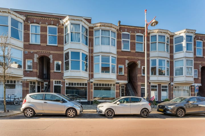 Photo 1 of De Constant Rebecquestraat 28