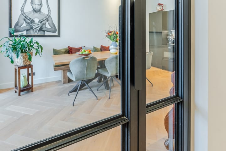 Photo 9 of De Constant Rebecquestraat 28