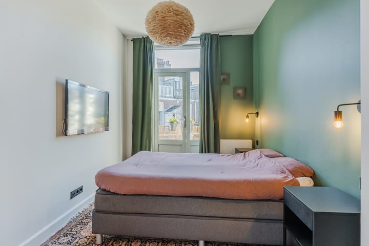 Photo 30 of De Constant Rebecquestraat 28