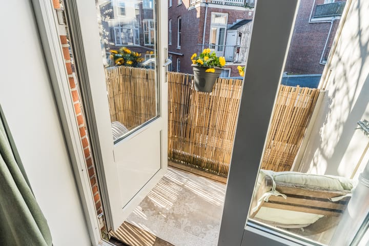 Photo 31 of De Constant Rebecquestraat 28