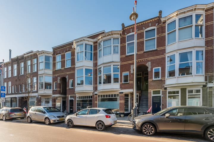 Photo 35 of De Constant Rebecquestraat 28