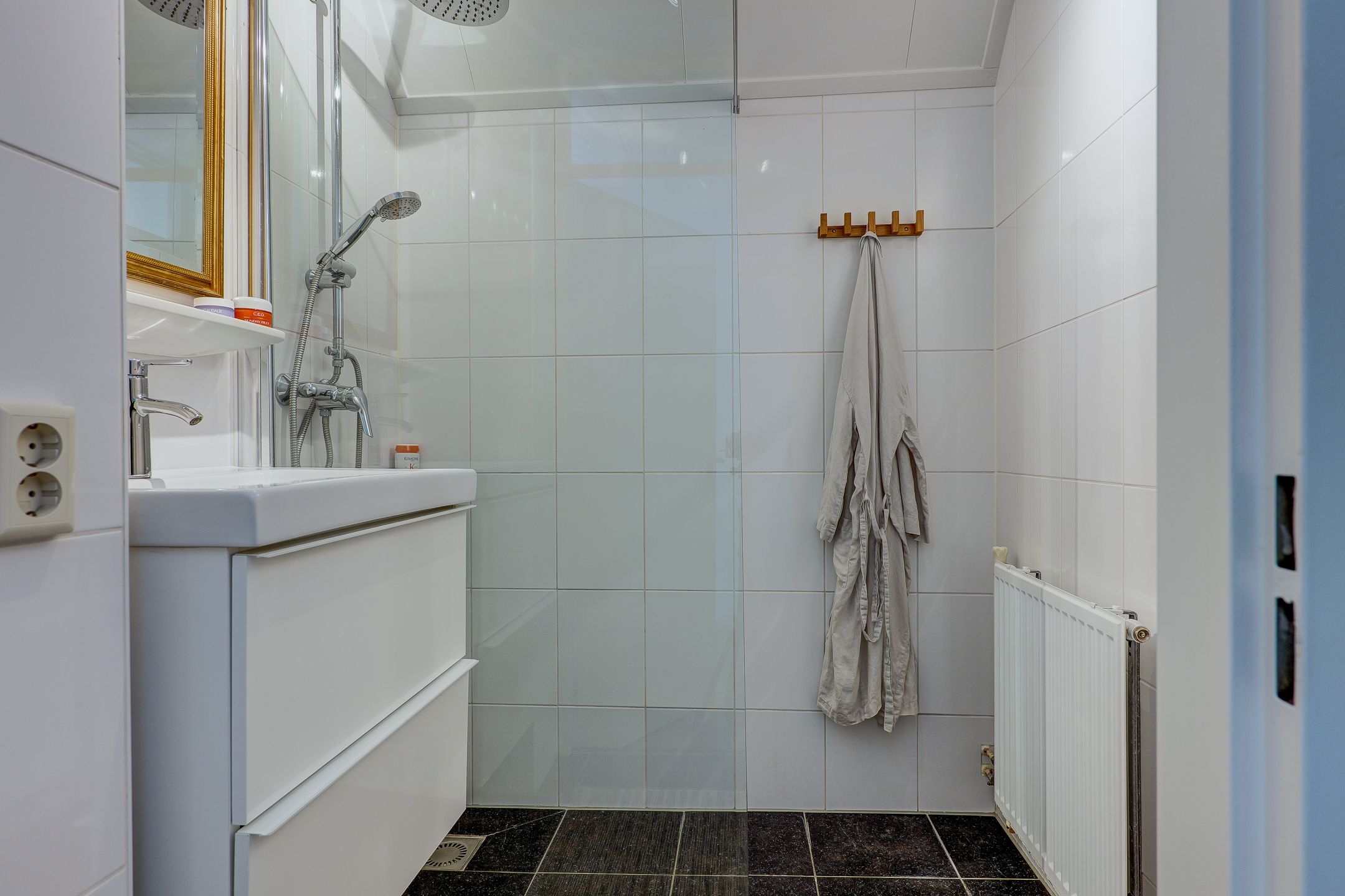 Photo 3 of Hermanstraat 4