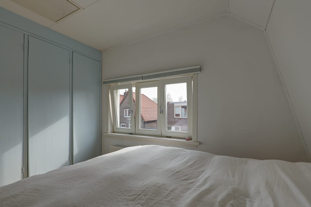 Photo 23 of Hermanstraat 4