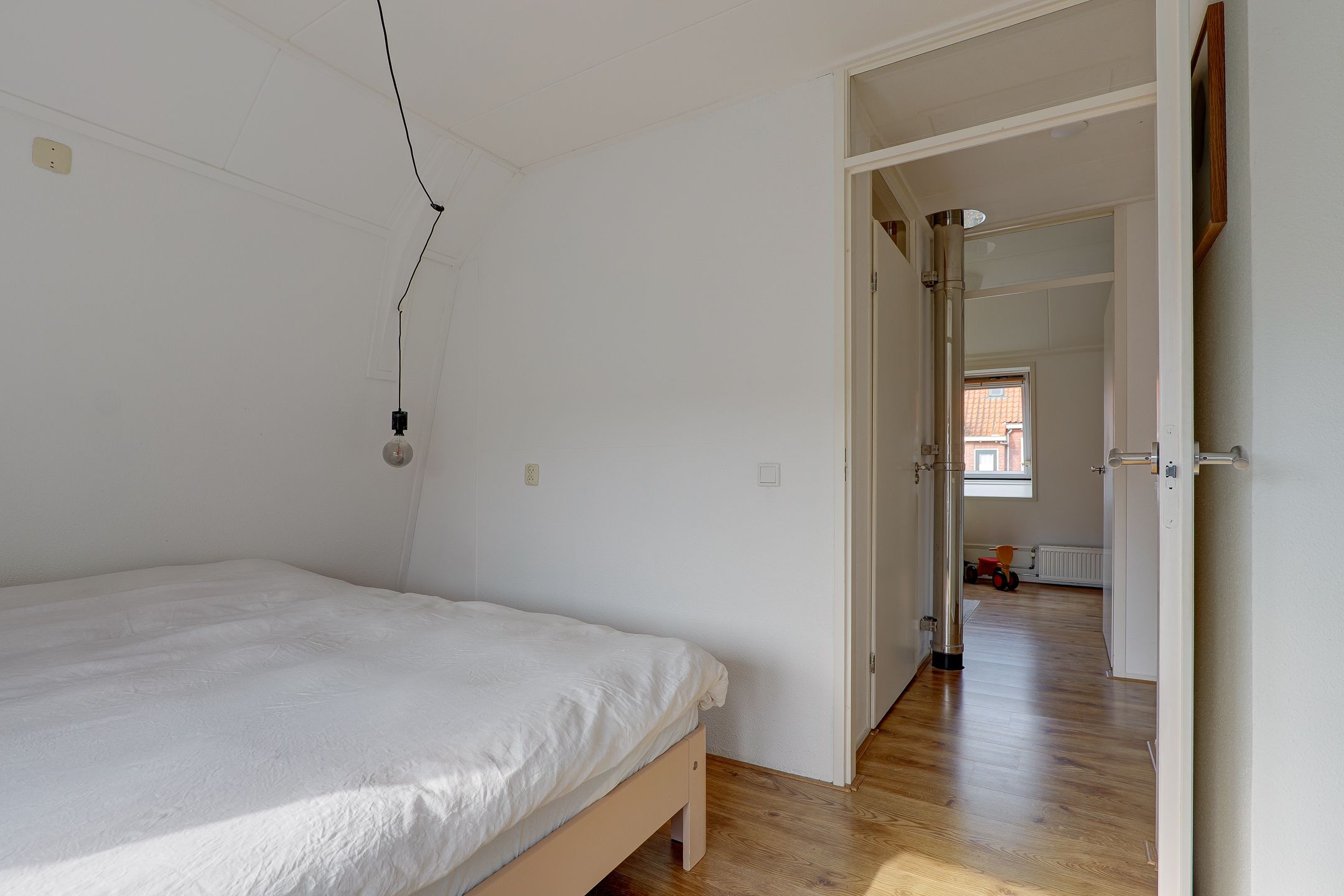 Photo 24 of Hermanstraat 4