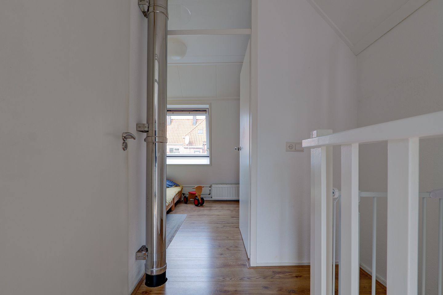 Photo 25 of Hermanstraat 4