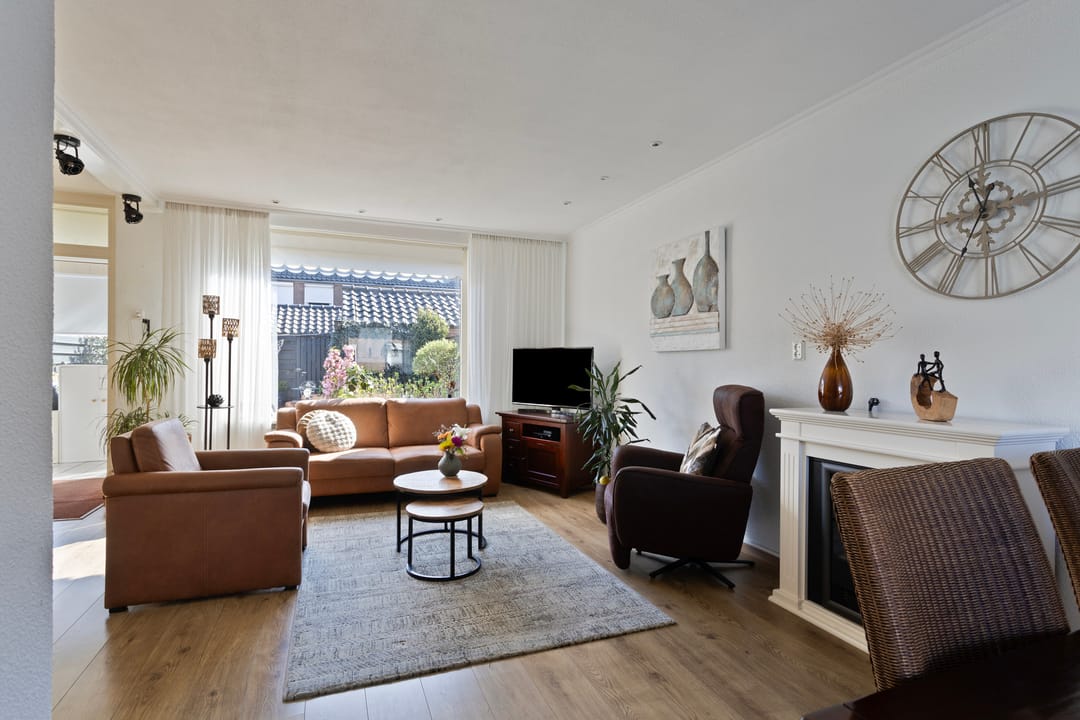 Photo 2 of Van Kinsbergenstraat 16