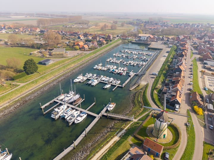 Photo 38 of Wilhelminastraat 6-A