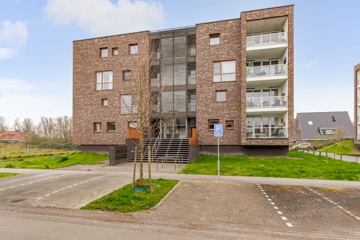 Foto 2 van Reelaan 26