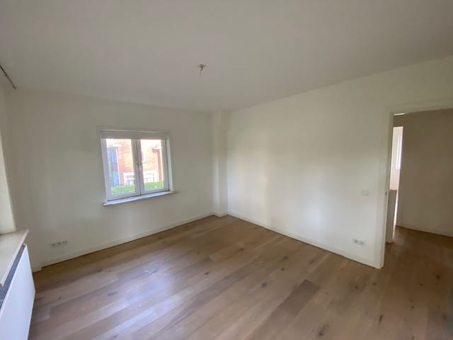 Photo 8 of Professor Van der Waalsstraat 71