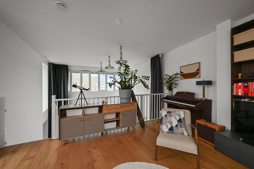 Foto 16 van Hoofdweg 718