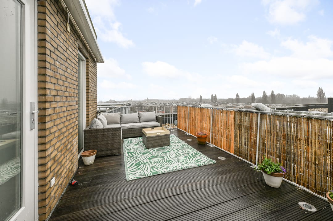 Foto 1 van Hoofdweg 718