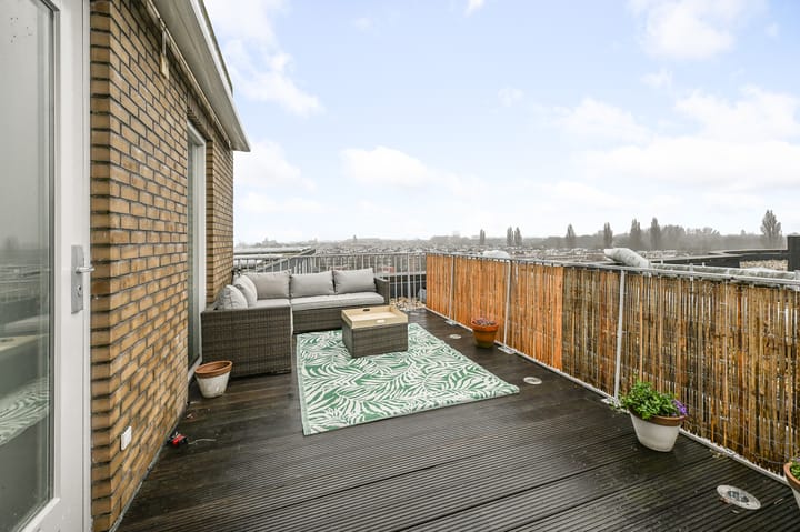 Foto 1 van Hoofdweg 718