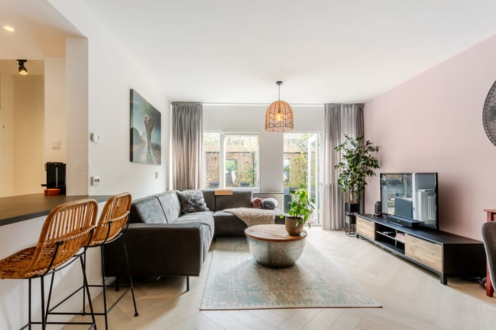 Foto 2 van Azalea 34