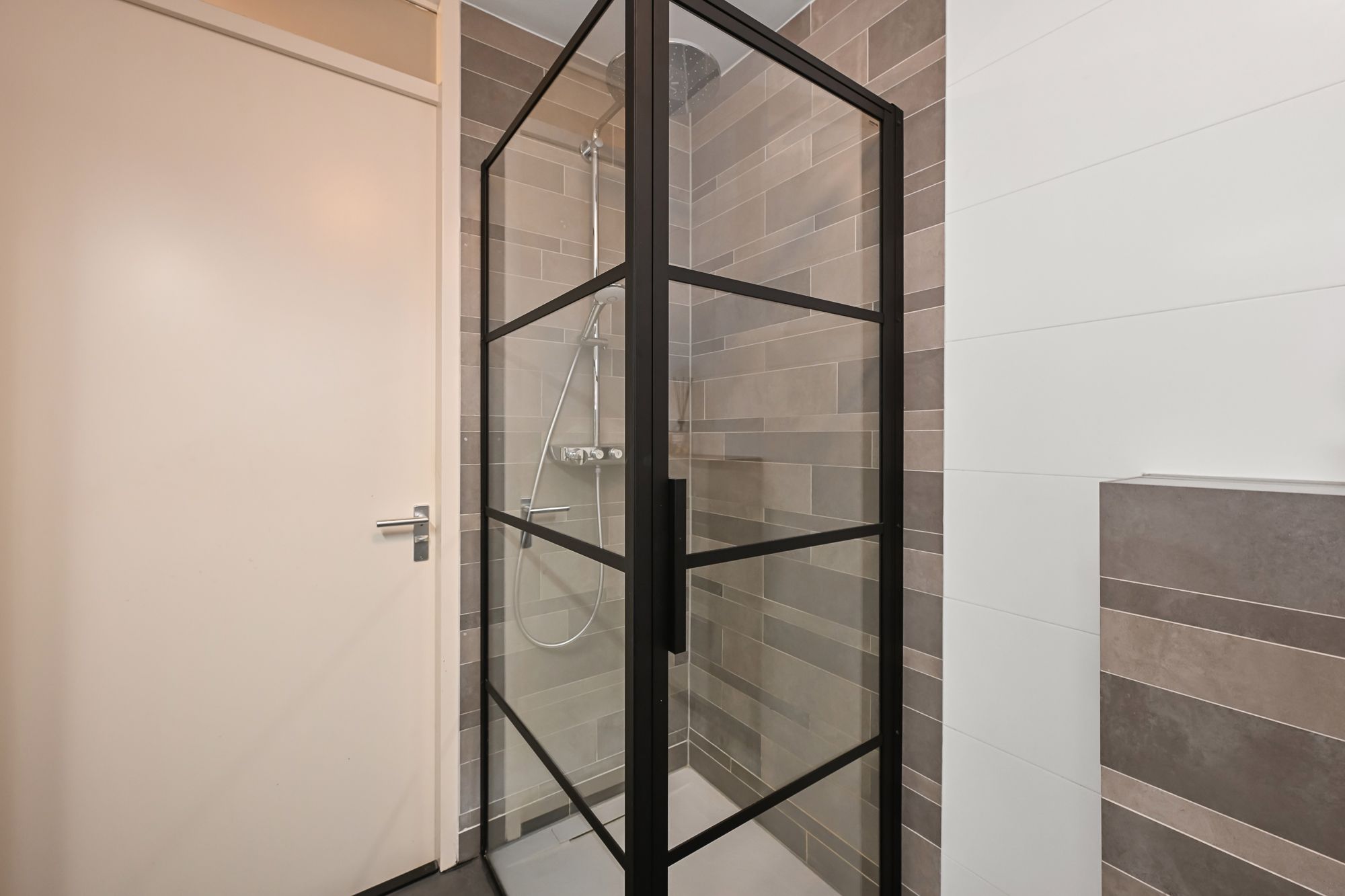 Foto 33 van Hoofdweg 718