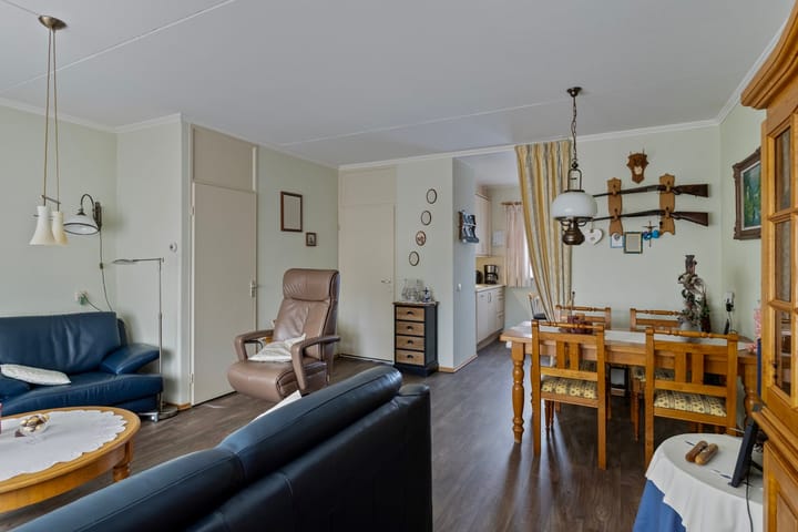 Foto 3 van Adam van Moorselstraat 26