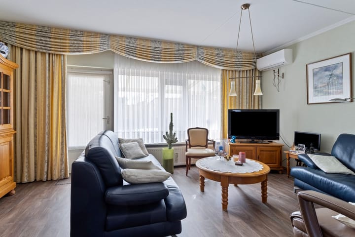 Foto 5 van Adam van Moorselstraat 26