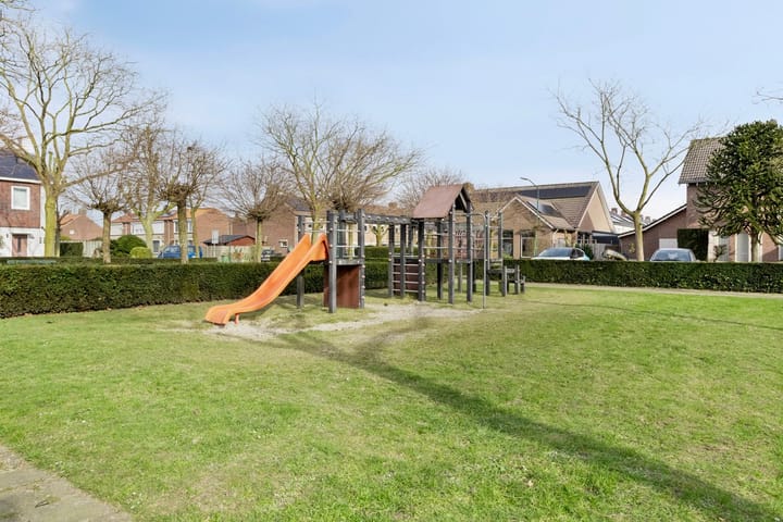 Foto 24 van Adam van Moorselstraat 26