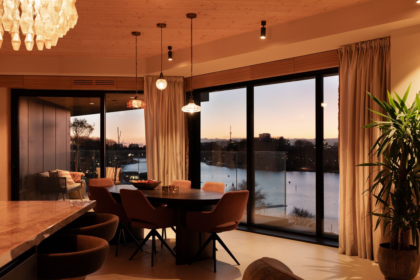 Foto 1 van Korte Ouderkerkerdijk 1-E3