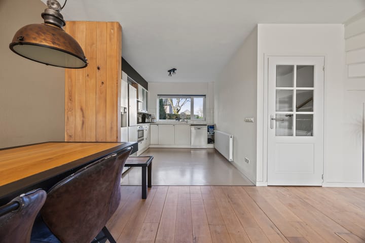 Photo 8 of Vennestraat 31